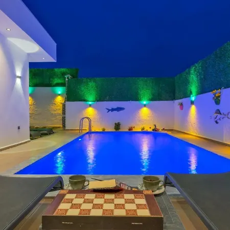 Lenzo Villa *